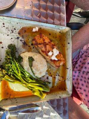 Riverwalk Cafe & Oyster Bar