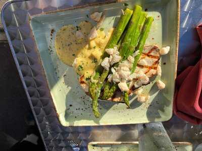 Riverwalk Cafe & Oyster Bar