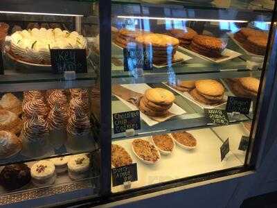 Elli's Great American Restaurant