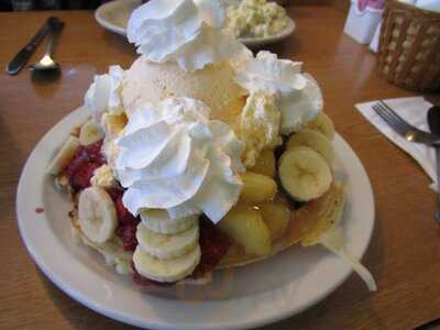 Waffles Caffe