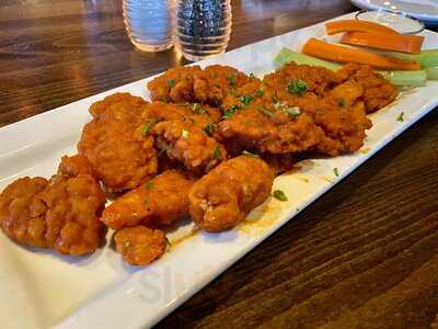 Five West Kitchen + Bar