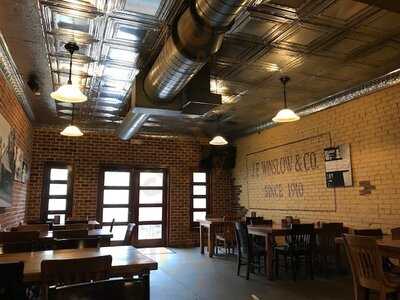 Winslow's Deli, Tavern And Market