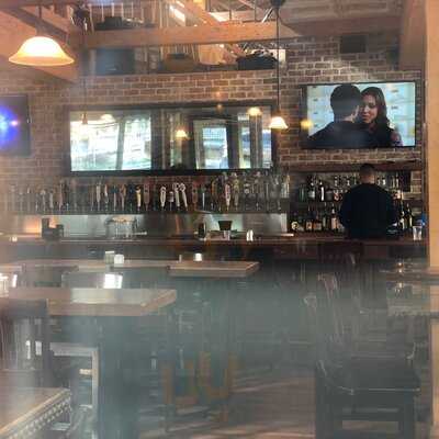 Winslow's Deli, Tavern And Market