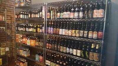 Winslow's Deli, Tavern And Market