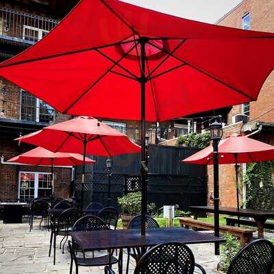 Schatzi's Pub And Bier Garden