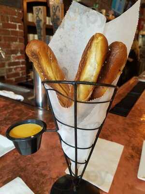 Schatzi's Pub And Bier Garden