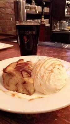 Schatzi's Pub And Bier Garden