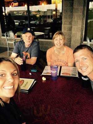 Pizzapapalis Chicago Pizza