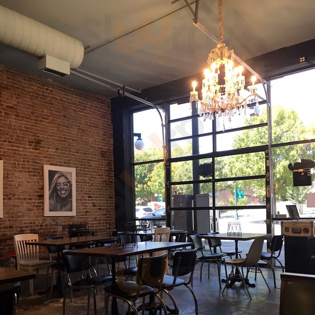 Deluca's Pizza