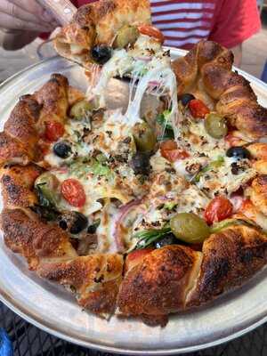 Grateful Head Pizza Oven & Beer Garden