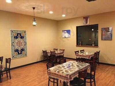 Zullee Mediterranean Grill - Yakima