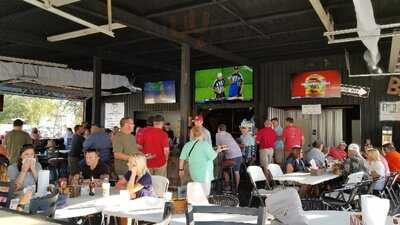 Mac's Bar-b-que & Catering