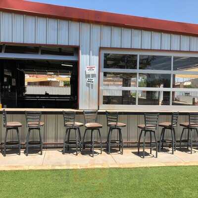 Mac's Bar-b-que & Catering