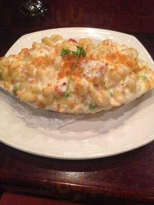 The Fox & Hound Wood Grille And Tavern