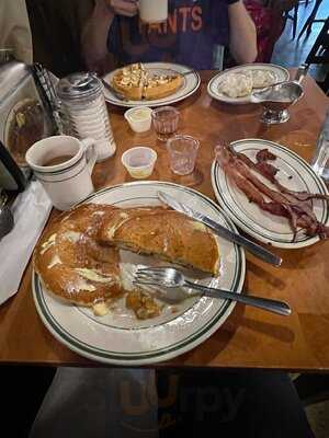 Colonial Pancake & Waffle House