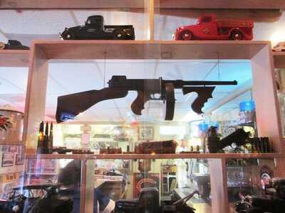 Untouchables Pasta & Pizza