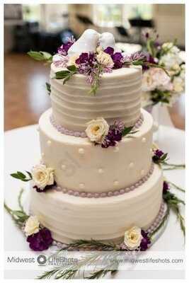 Daube's Cakes And Bakery