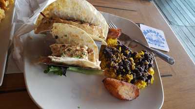 Manatee Island Bar & Grill