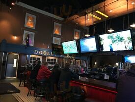 Dooley's Pub