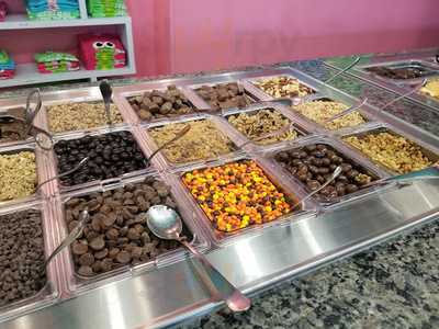 Sweet Frog Frozen Yogurt