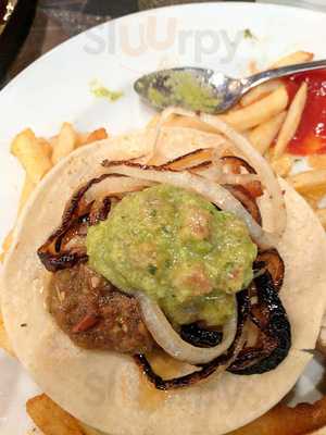 Main Stop On The Ave