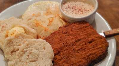 Main Stop On The Ave