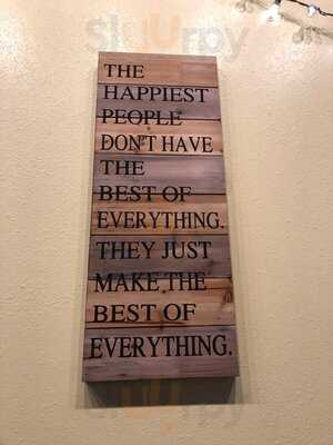 Main Stop On The Ave