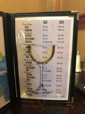 Mike & Denise's Pizzaria And Pub