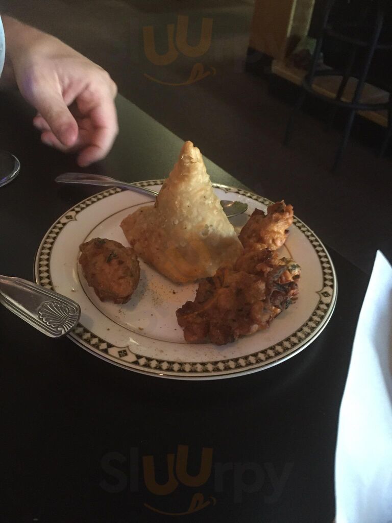 Taj Mahal Indian Cuisine