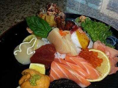 Murasaki At The Mall