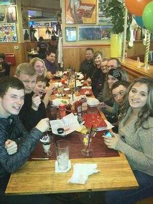 Red Robin Gourmet Burgers