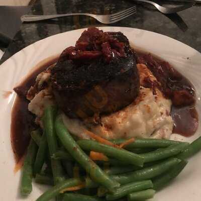 Cristina Gray's Restaurant & Bar