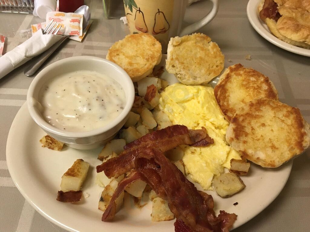 Mueller's Bistro & Bakery