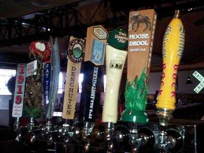 Broadway Bar And Pizza