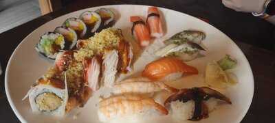 Big Sea Sushi & Noodles