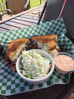 Whistle Binkies Olde World Pub