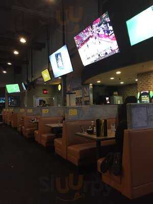 Buffalo Wild Wings Grill & Bar
