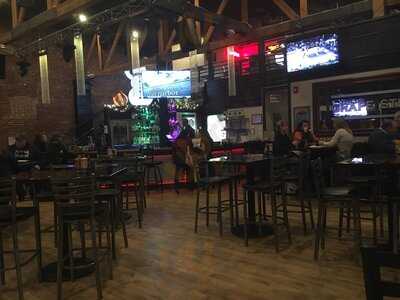 Grape Street Bar & Grill