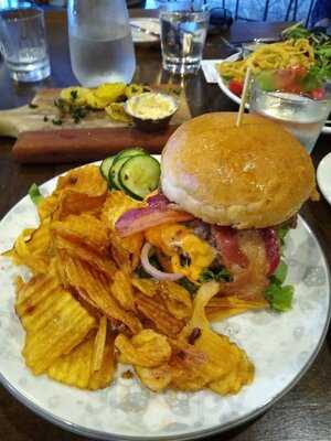 44 Mills Kitchen & Tap