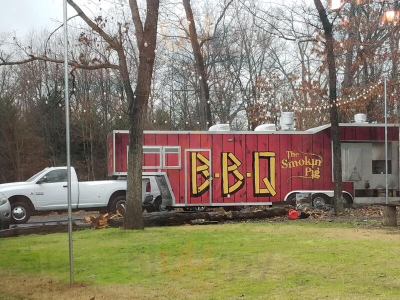 Smokin' Pig Bbq - Highway 81