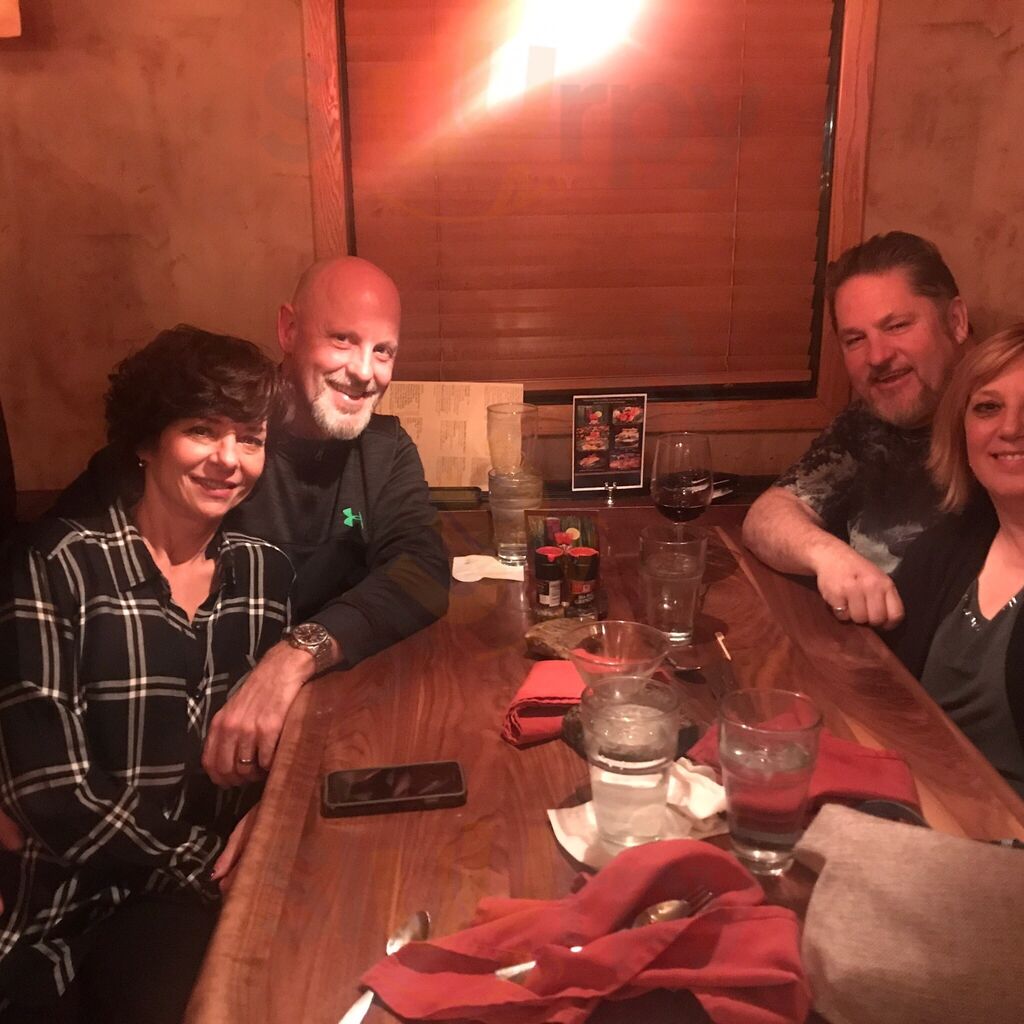 Twigs Tavern & Grille