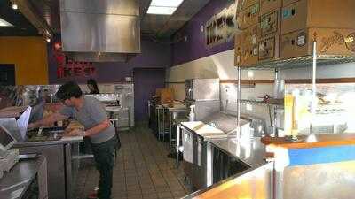 Ike's Love & Sandwiches