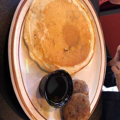 Rooster's Barn And Grill