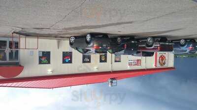 Rooster's Barn And Grill