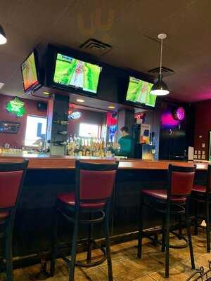 Rooster's Barn And Grill