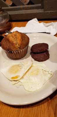 Cracker Barrel Old Country Store