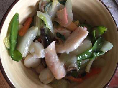 Golden Sea Chop Suey