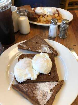 Emma Lisa's Breakfast & Lunch