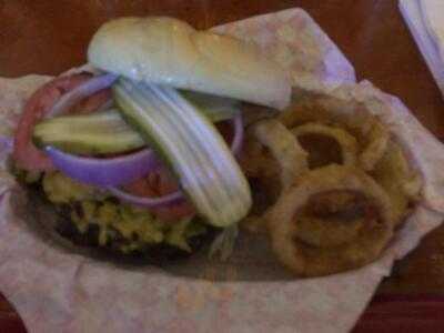 Sam's Pizza Pub & Restaurant