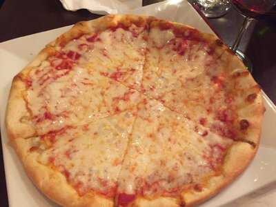 Casa Italia Restaurant & Pizzeria